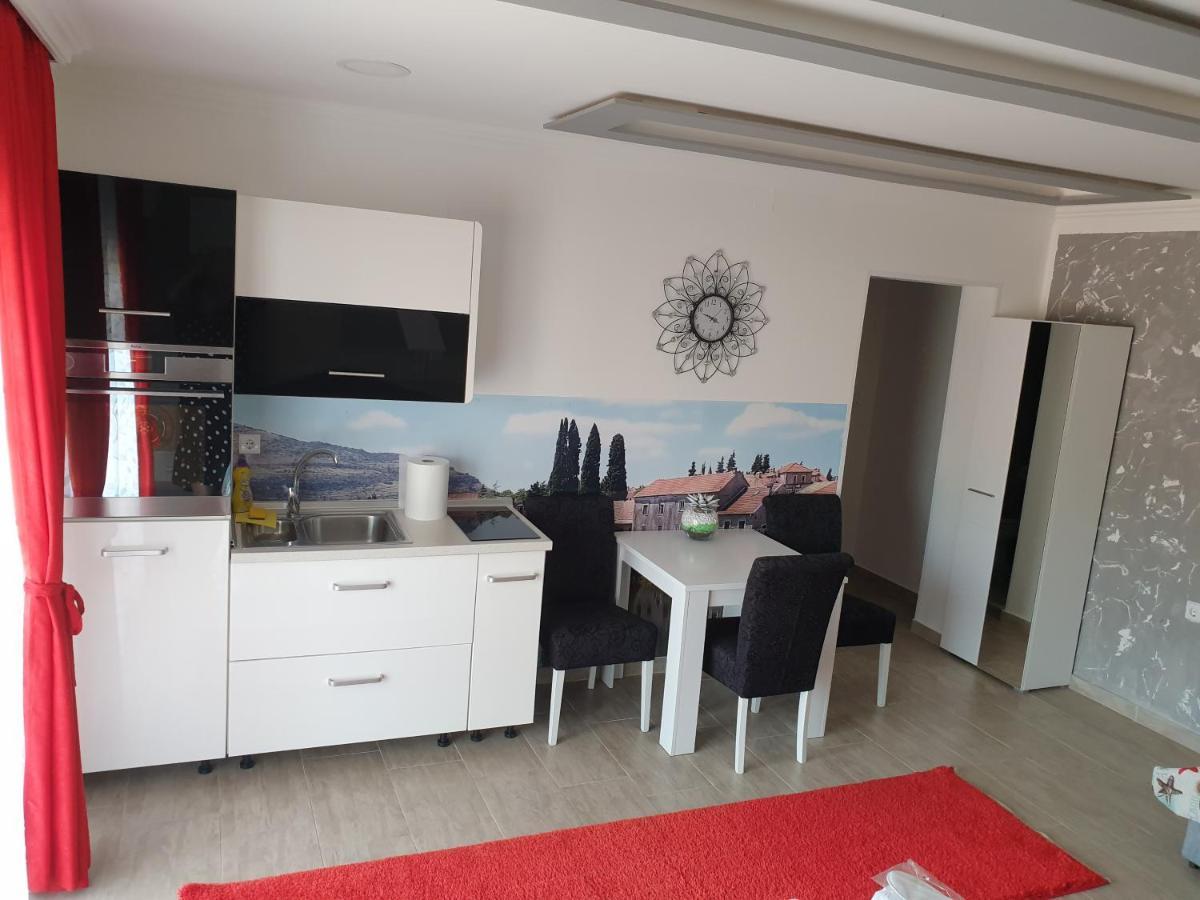 Mango Apartments Trebinje Ngoại thất bức ảnh