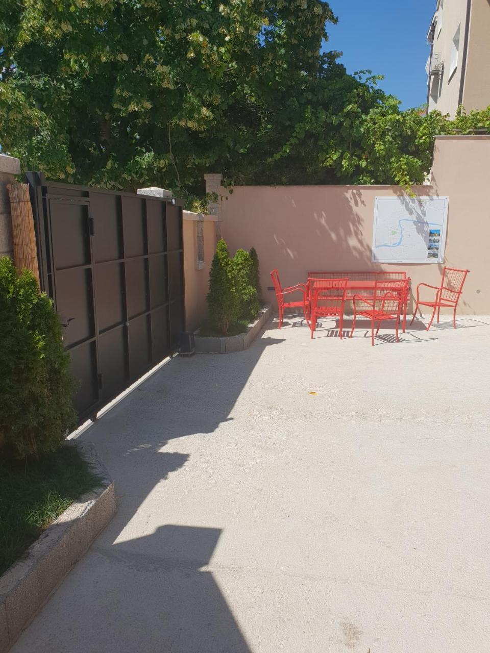 Mango Apartments Trebinje Ngoại thất bức ảnh